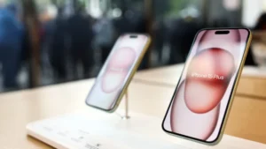 Por-que-se-sobrecalienta-el-nuevo-iPhone-15-GettyImages-1695882975