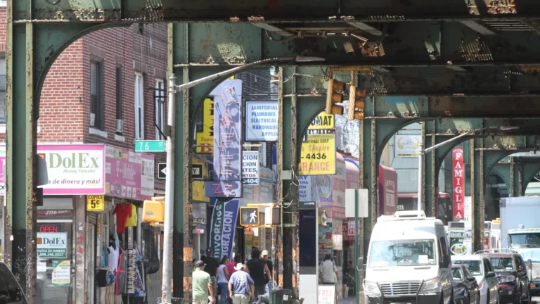 07-21-2017_23_jacksonheights_queens