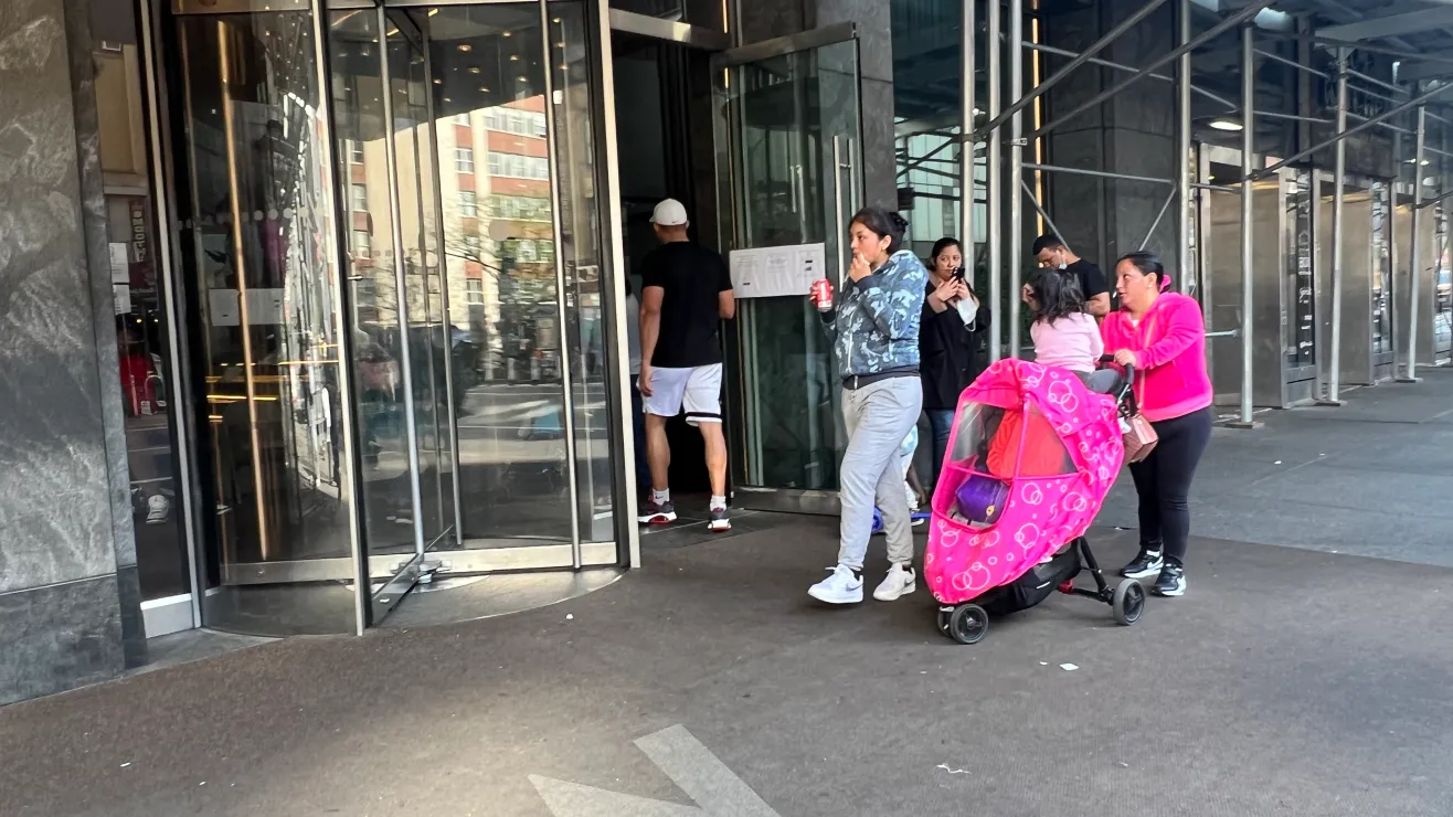 61FB8FEC-011A-4A56-B7C0-05CAD46A17E6-2