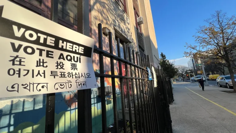 E7EDFB35-EBA3-46C9-BDFA-A06B773A78C4