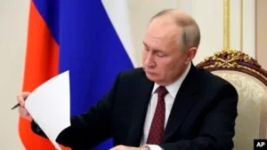 Putin-y-Abbas-abordan-vias-de-distension-en-Oriente-Medio-jpg