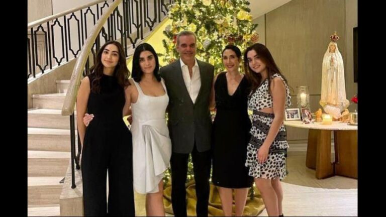 abinader-y-tres-hijas-ed5e48cc-focus-0-0-896-504-focus-0-0-896-504