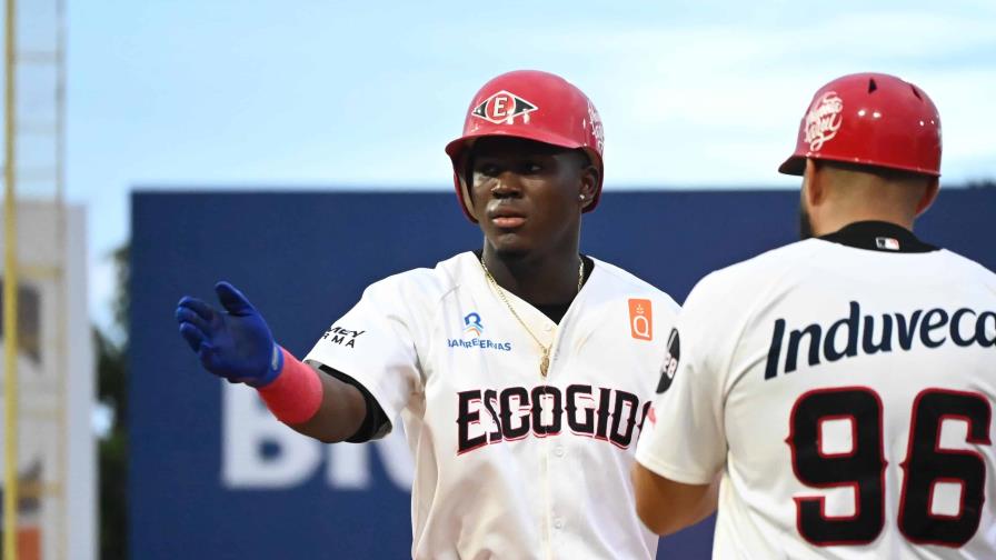 leones-del-escogido-envian-a-toros-del-este-a-cuidados-internsivos--focus-0.05-0.41-896-504