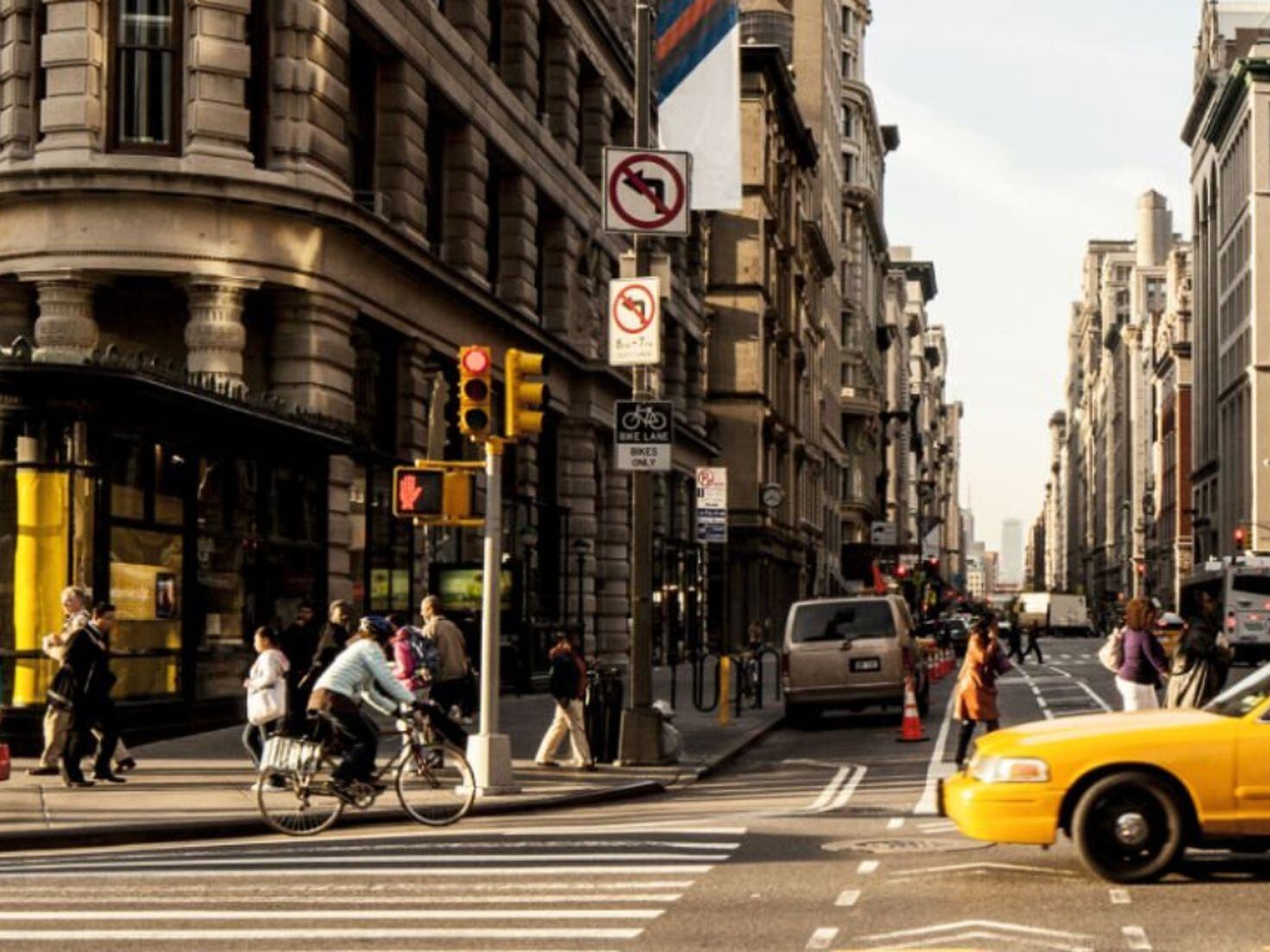 AE2H5MNSOBENTLUKWYN4LO5KW4