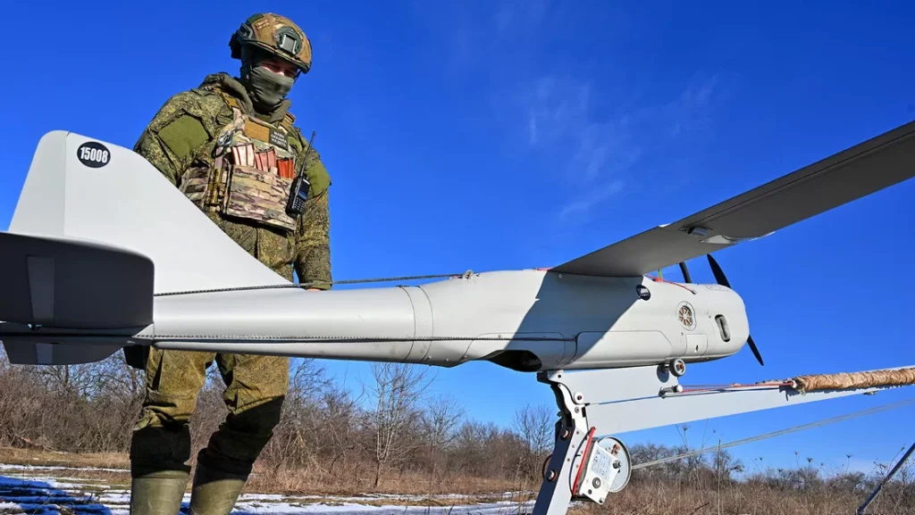 Buenos-baratos-y-muy-eficaces-Putin-destaca-las-ventajas-de-usar-drones-en-la-zona-del-conflicto-jpg