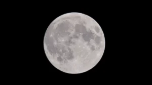 Colonizacion-espacial-a-quien-pertenece-la-Luna-pexels-peter-de-vink-975012