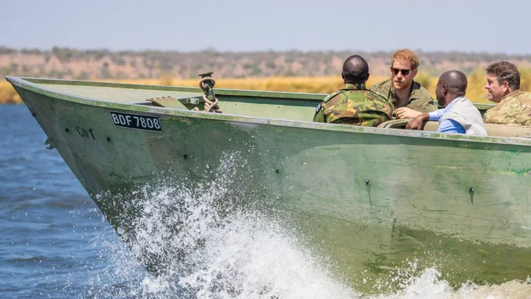 Una-ONG-vinculada-al-principe-Enrique-enfrenta-acusaciones-de-violaciones-y-torturas-contra-una-tribu-africana-jpg