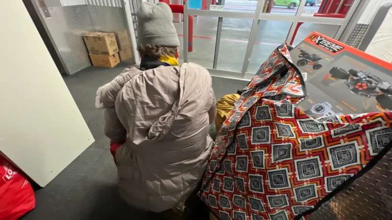 18ADBBFB-0C9C-4E49-8719-A5EF2644E504