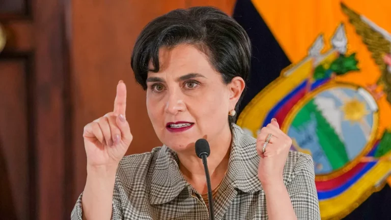 Ecuador-celebra-la-renovacion-de-la-autorizacion-de-cinco-empresas-para-exportar-banano-a-Rusia-jpg