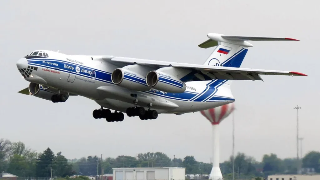 RA-76950_27388661043