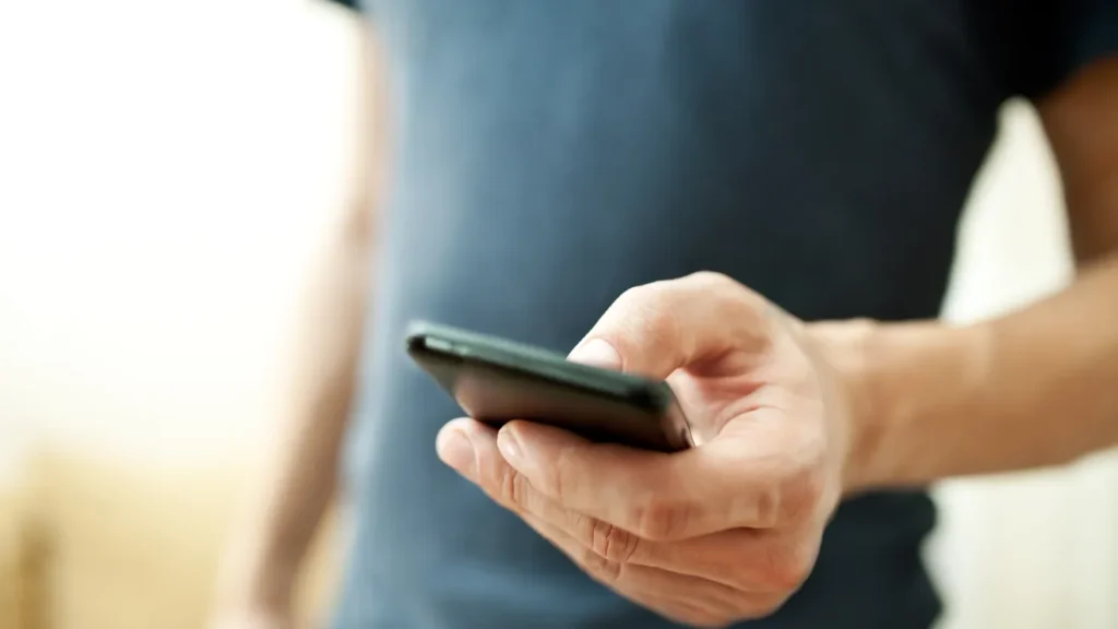 Smarthphone-shutterstock_129038348