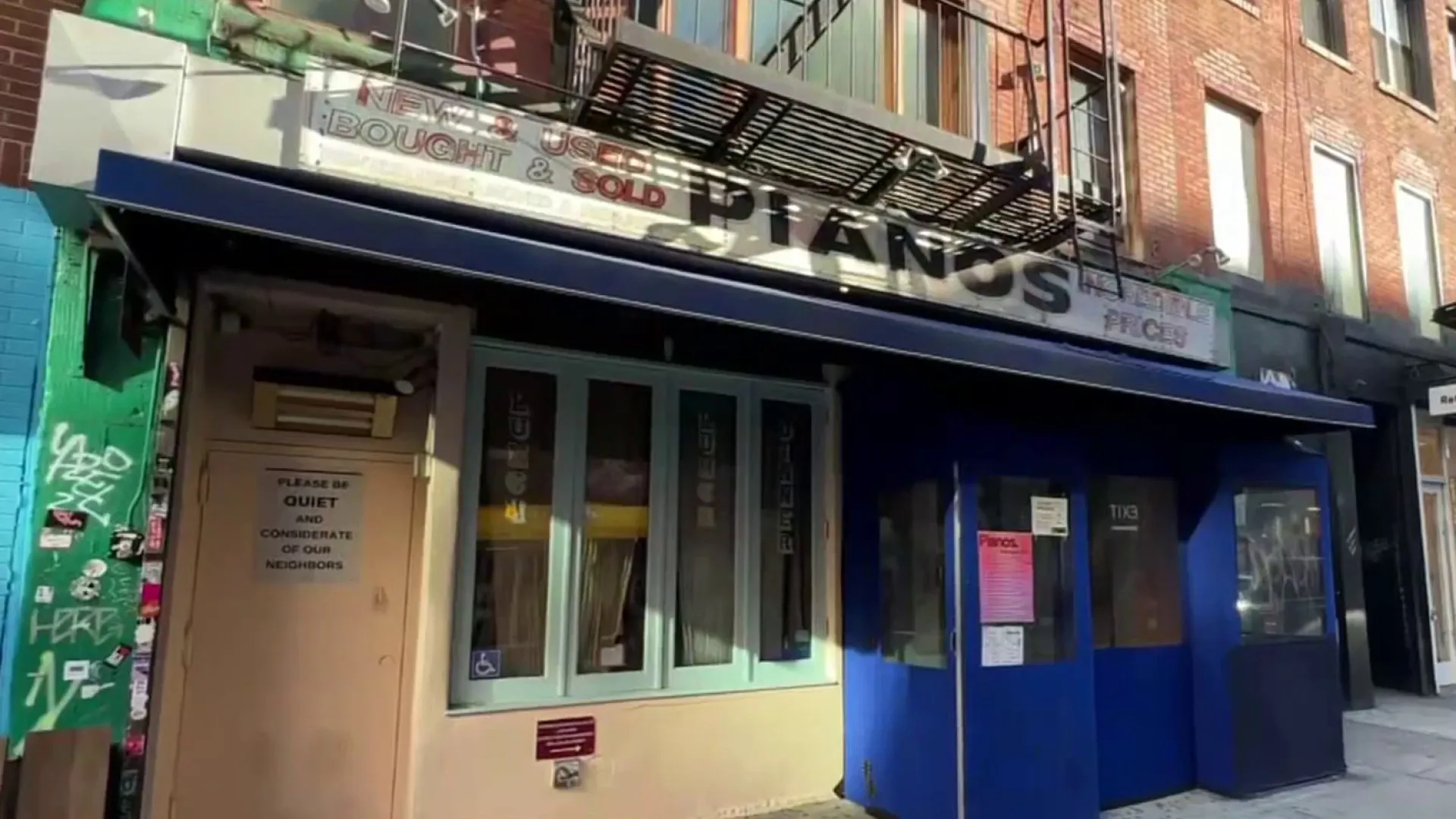 Theft-ring-targeted-men-at-high-end-Manhattan-bars-to-steal-their-credit-cards