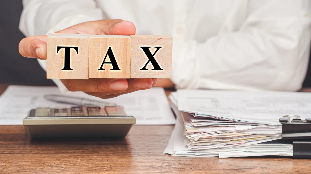 irs-ayuda-sabado-nueva-york-shutterstock_2226004249