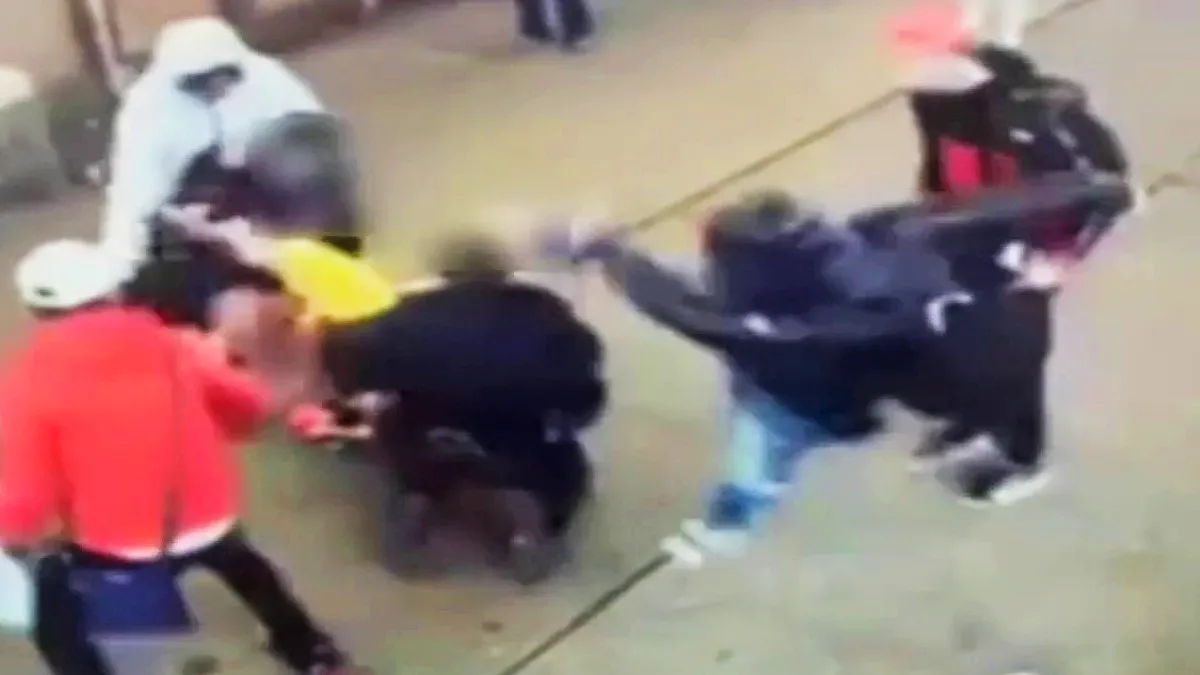 officers-attacked-times-square