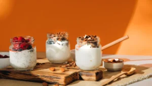 shutterstock_2224798837-yogur