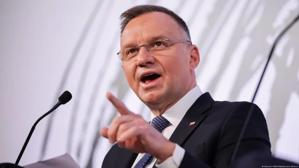 68701638_606