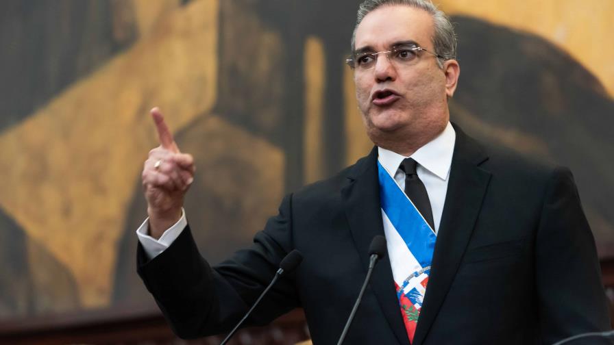 luis-abinader-presenta-documental-presidente-en-tiempo-de-crisis-focus-0-0-896-504