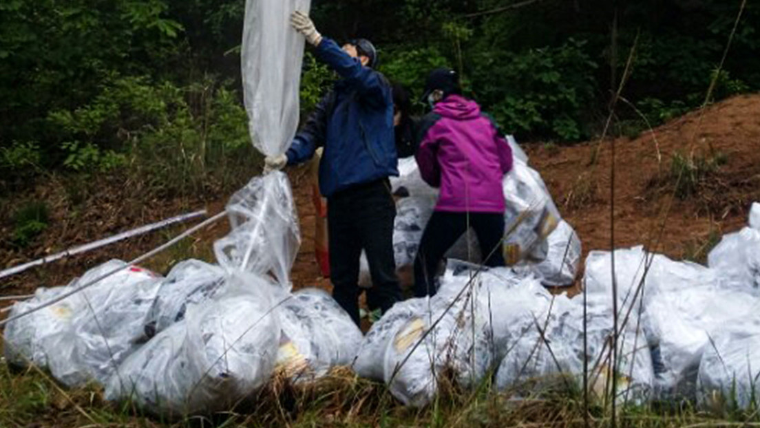 Desertores-norcoreanos-envian-globos-con-dolares-y-pendrives-llenos-de-K-pop-a-Corea-del-Norte