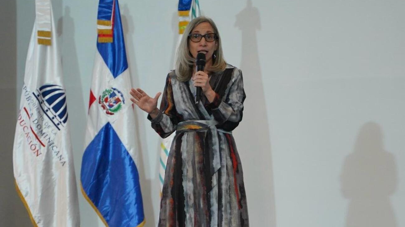 Ministerio-de-Educacion-ejecuta-estrategia-para-mejorar-las-competencias-de-los-estudiantes-de-Secundaria