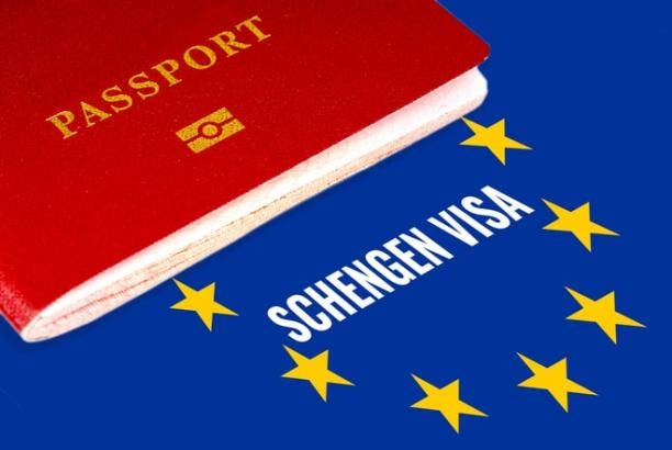RD-le-plantea-a-Italia-eliminar-la-visa-Schengen-a-dominicanos