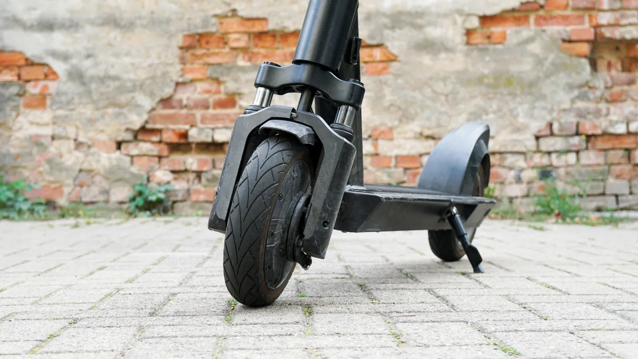 Scooter-shutterstock_1494792539