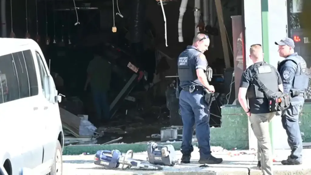 Strip-mall-crash-Long-Island