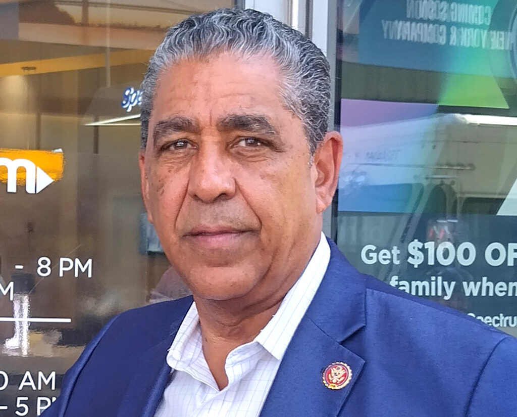 Espaillat advierte Trump fracturaría red de apoyo