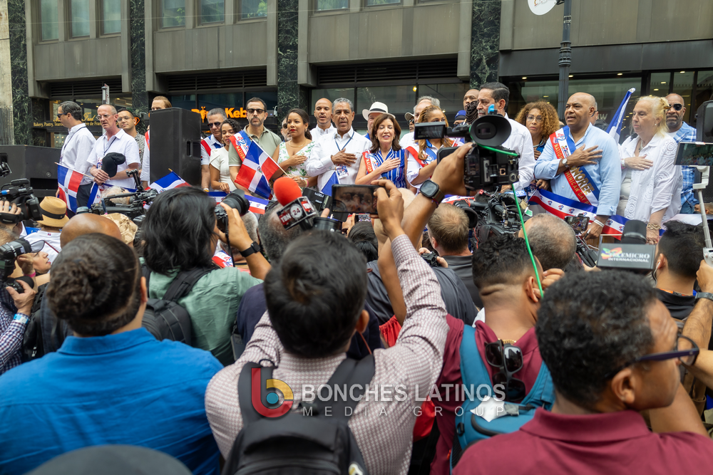 42 Aniversario del National Dominican Day Parade - Bonches Latinos 31