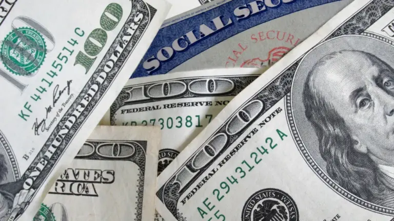 seguro-social-seguridad-de-ingreso-suplementario-shutterstock_251301013
