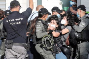 Israel-arresta-a-todo-el-personal-masculino-del-hospital-gazati-que-ataco