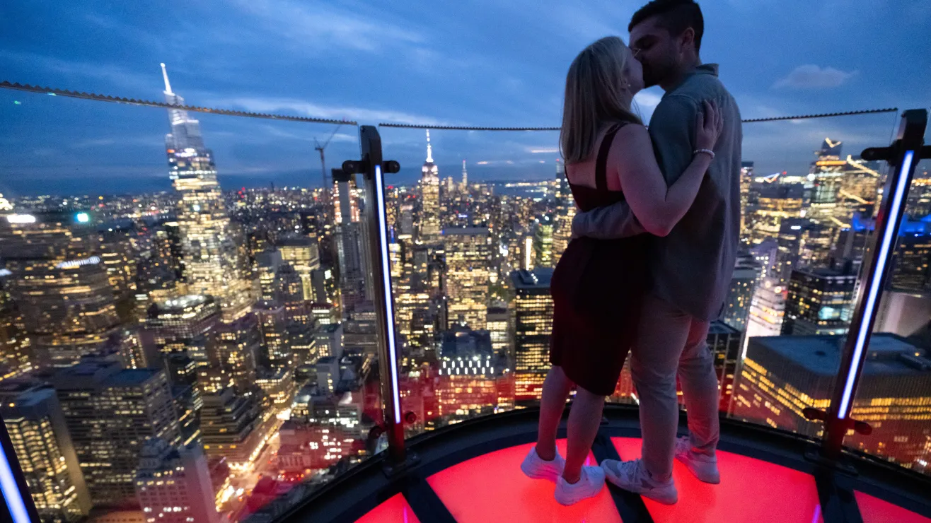 Skylift-12-Photo-by-Diane-Bondareff-AP-images-for-Tishman-Speyer