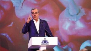 la-advertencia-de-luis-abinader-a-los-funcionarios--focus-0-0-608-342