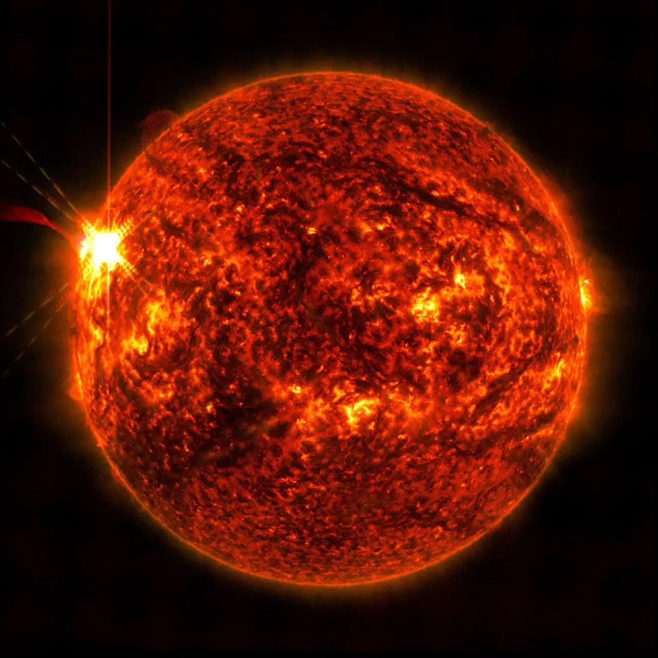superficie-solar_85758c78_250521100251_1280x1280