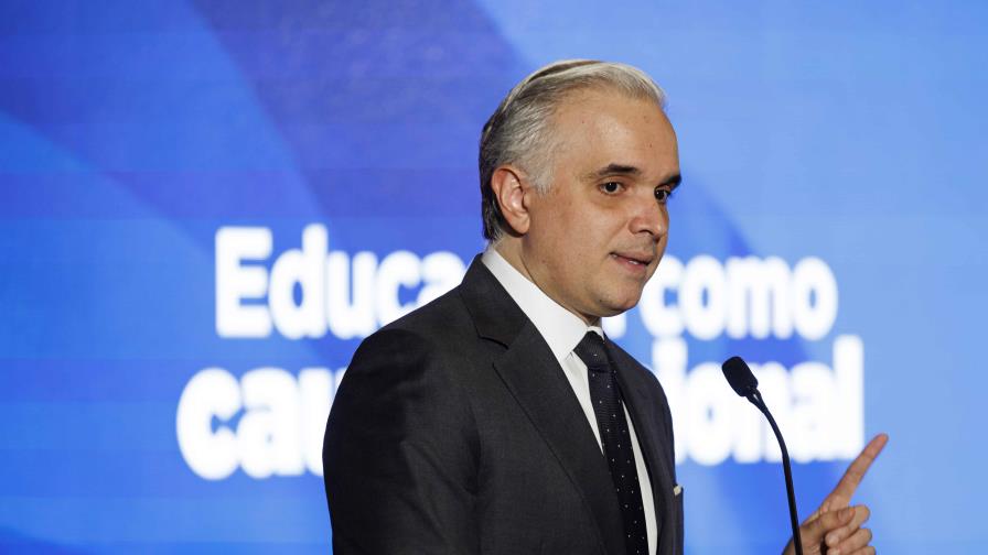 22072025---almuerzo-amchamdr-con-luis-miguel-de-camps---matias-boncosky12-6ddb5357-focus-0.18-0.3-896-504