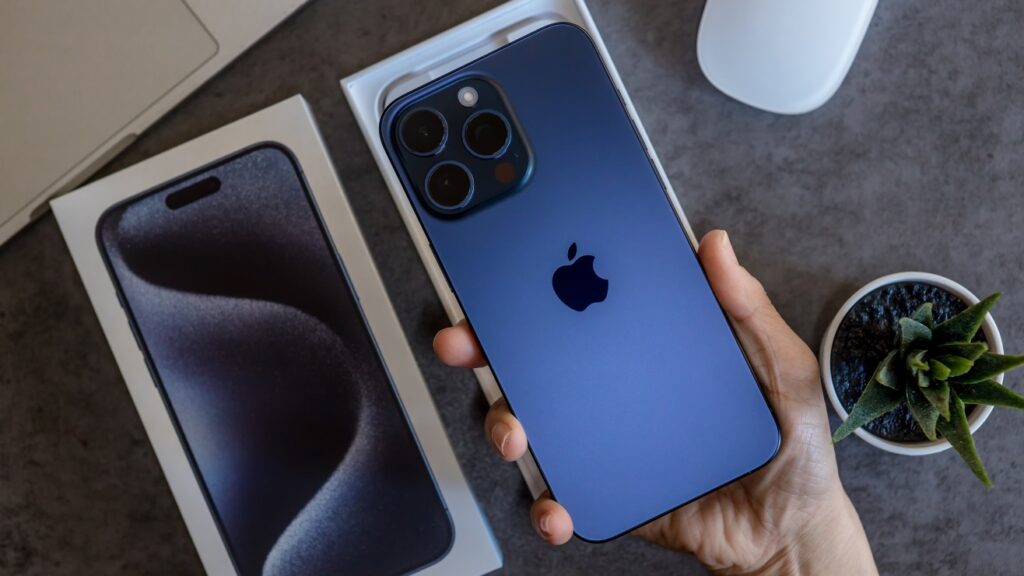iphone-fabricacion-precios-aranceles-trump_shutterstock_2366197445