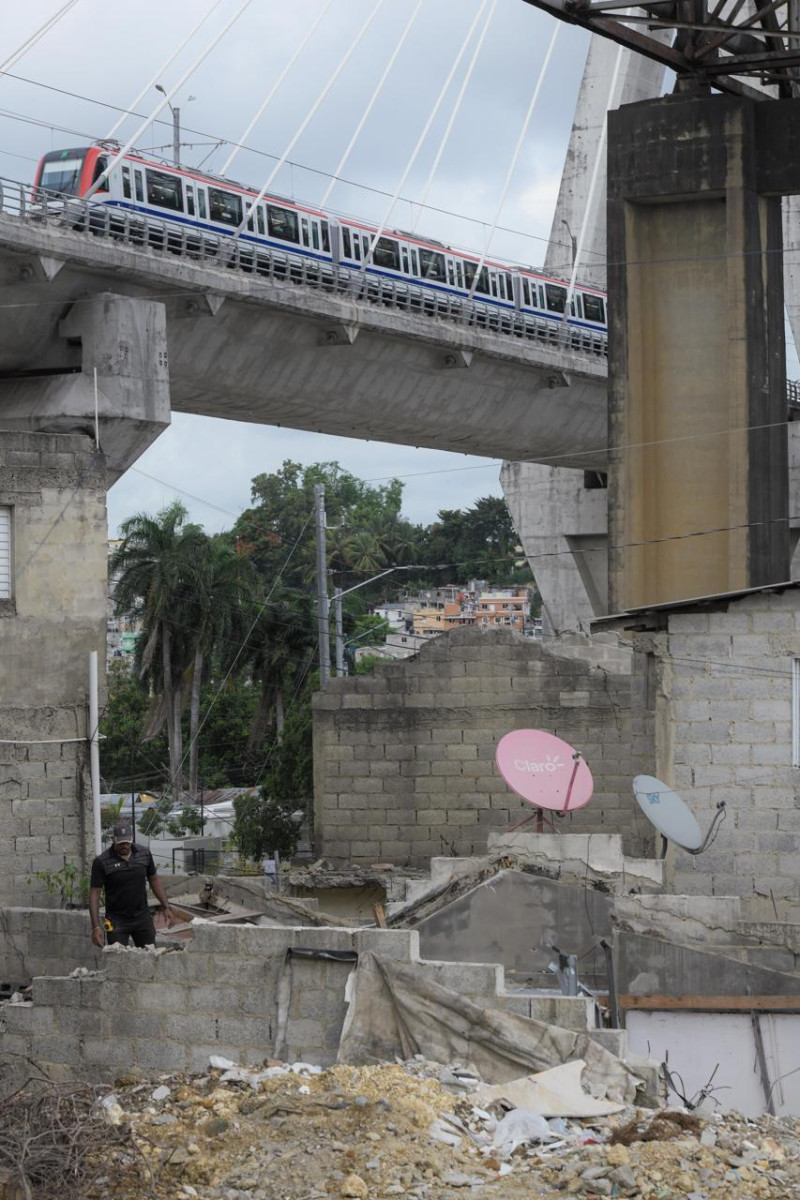 68cdff76aadb8.r_d.549-985