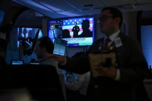 AFP__20250804__68PT93F__v1__MidRes__TradersWorkOnTheFloorOfTheNewYorkStockExchangeNy-728x486