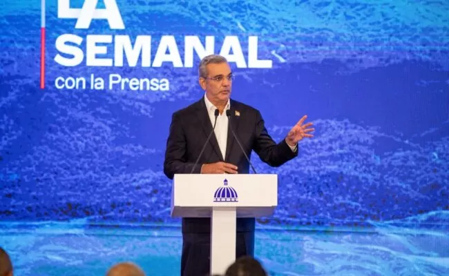 Presidente-Abinader-anuncia-la-reactivacion-de-exportaciones-de-azucar-de-Central-Romana-a-EE.-UU.-tras-levantamiento-de-sanciones-650x400
