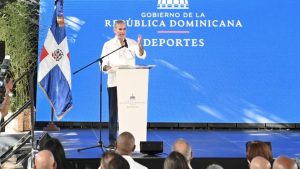 abinader-dispone-rd2000-millones-para-construir-25-polideportivos-c2010117-focus-0-0-896-504