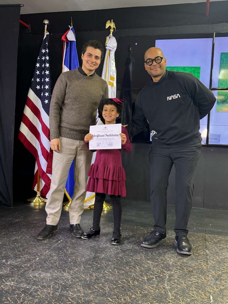 Porta WhatsApp Image 2025-12-07 at 2.28.19 PM