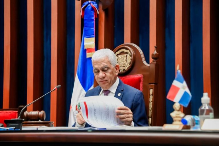 Senado-900x599