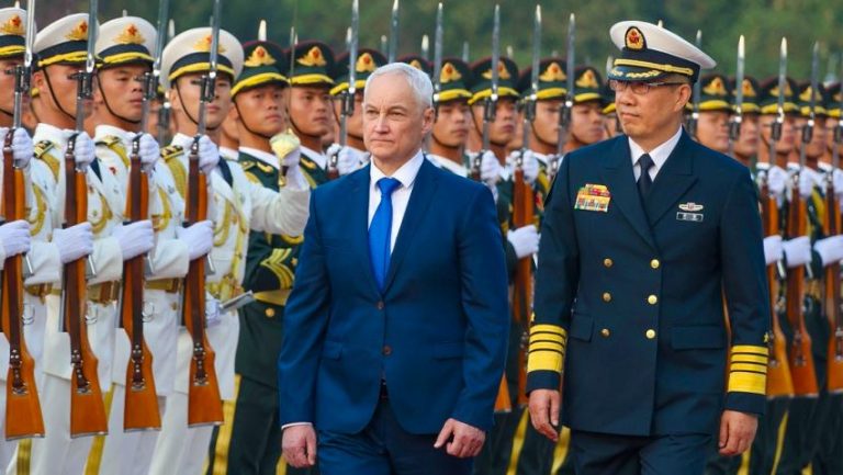 Hemos-logrado-nuevos-exitos-Ministros-de-Defensa-ruso-y-chino-mantienen-una-videollamada-850x479