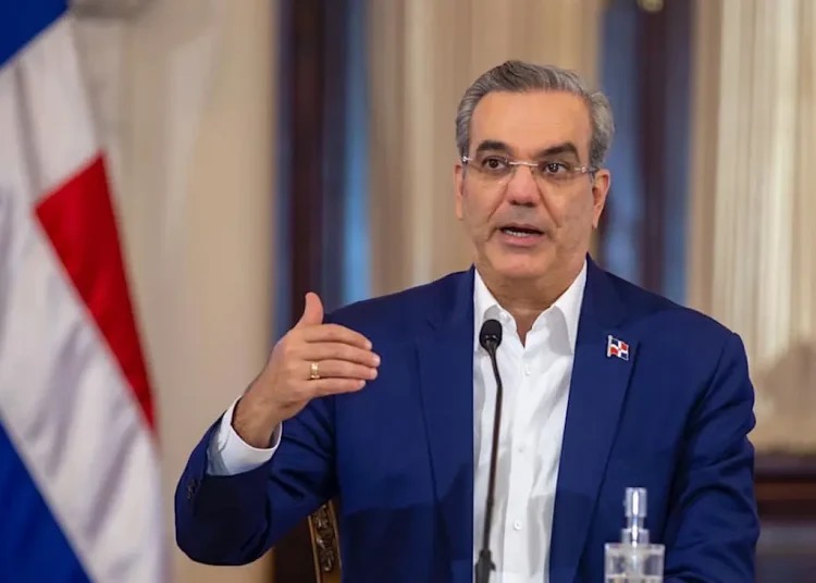 667dc2964a948_presidente-luis-abinader-4-1140x731-1.jpeg-1-750x536