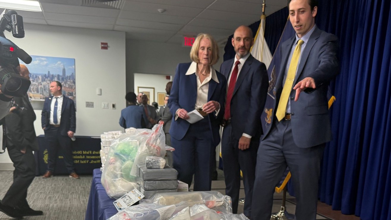 Desmantelan-tres-fabricas-de-fentanilo-en-NYC-y-decomisan-droga-por-7.5-millones-hay-ocho-detenidos