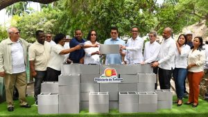 Ministerio-de-Turismo-deja-iniciadas-varias-obras-en-Barahona-y-Bahoruco