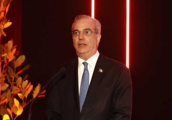 luis-abinader-destaca-inversiones-de-scotiabank-en-rd-7fa4410a-focus-0-0-896-504