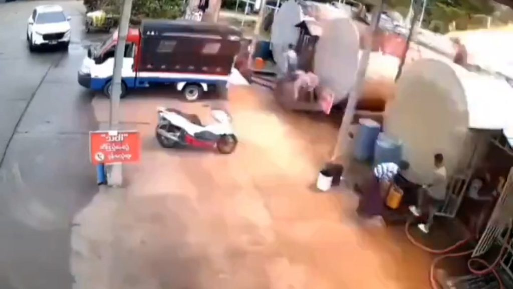 muestra-masiva-explosion-mortal-en-un-almacen-de-combustible