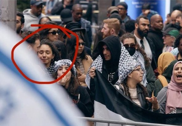 Candidata-al-congreso-Avila-Chevalier-participo-en-manifestacion-que-celebraba-las-atrocidades-de-Hamas
