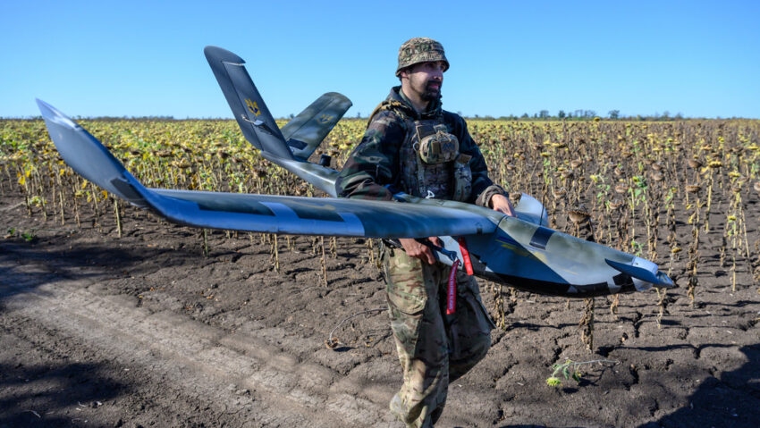 Asesor-de-Zelenski-admite-que-Ucrania-va-por-detras-de-Rusia-en-aspecto-clave-de-la-carrera-de-drones-850x479.jpg_202608291346