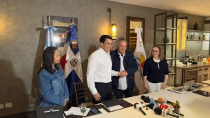 «Turismo y deporte de la mano: el acuerdo entre Argentina y República Dominicana que arranca con pádel»